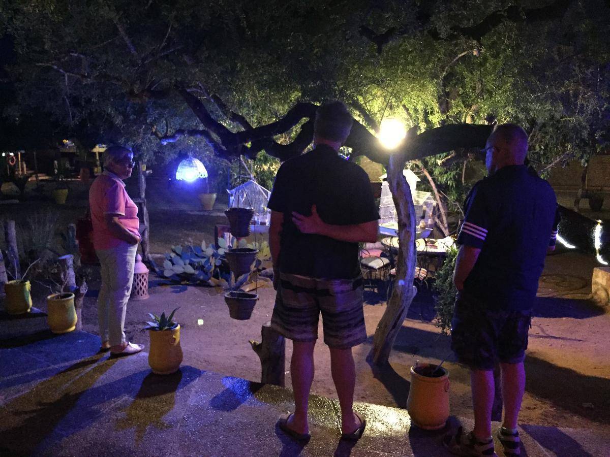 Camping & Hotel Le Calme エッサウィラ エクステリア 写真